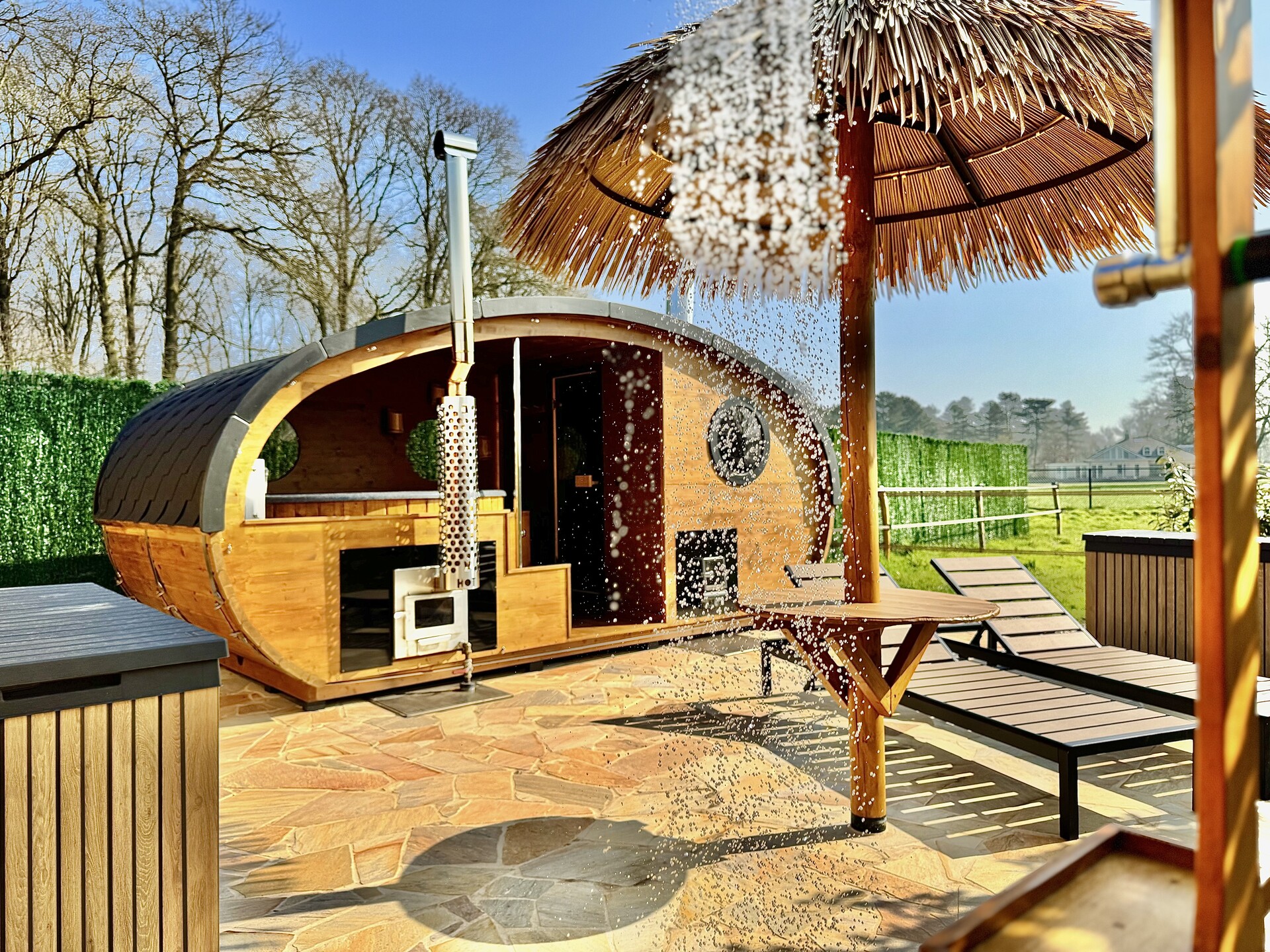 Prive houtgestookte Hottub & Sauna