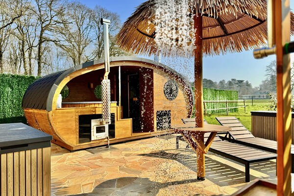 Spa Wellness Hottub & Sauna